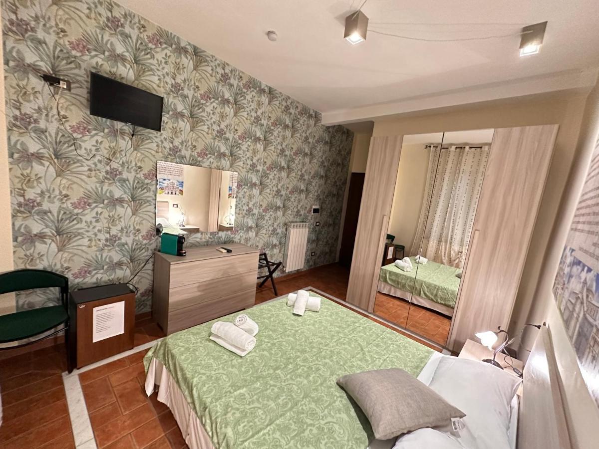 Five Keys Hotel Pisa Bagian luar foto