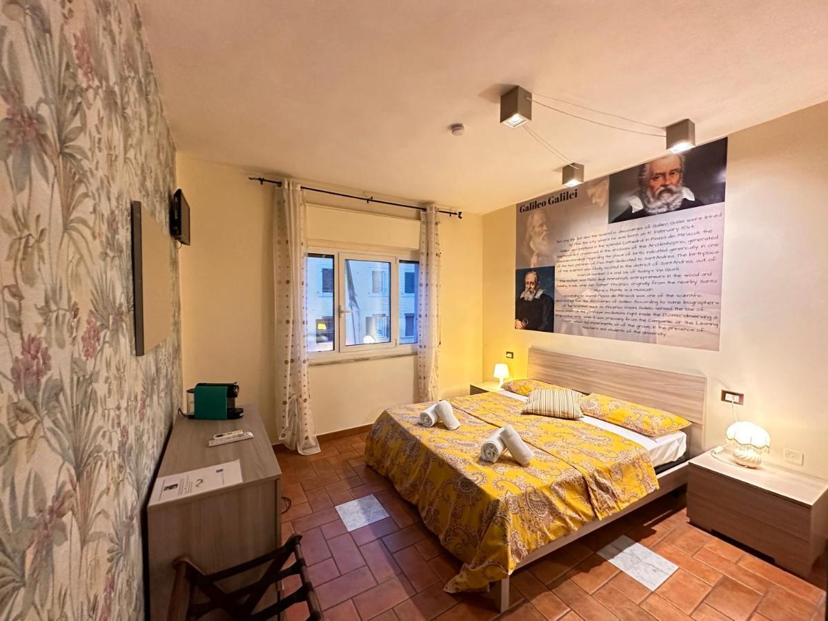 Five Keys Hotel Pisa Bagian luar foto