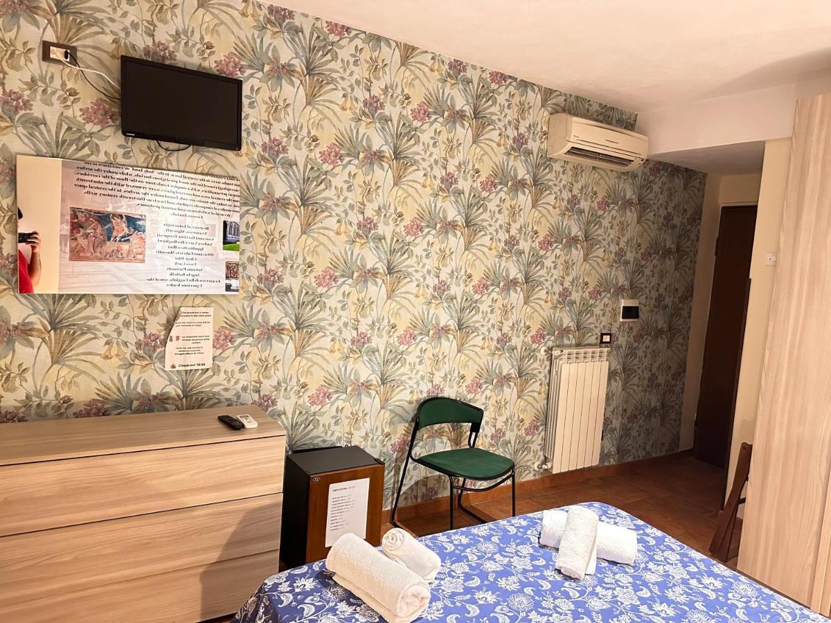 Five Keys Hotel Pisa Bagian luar foto