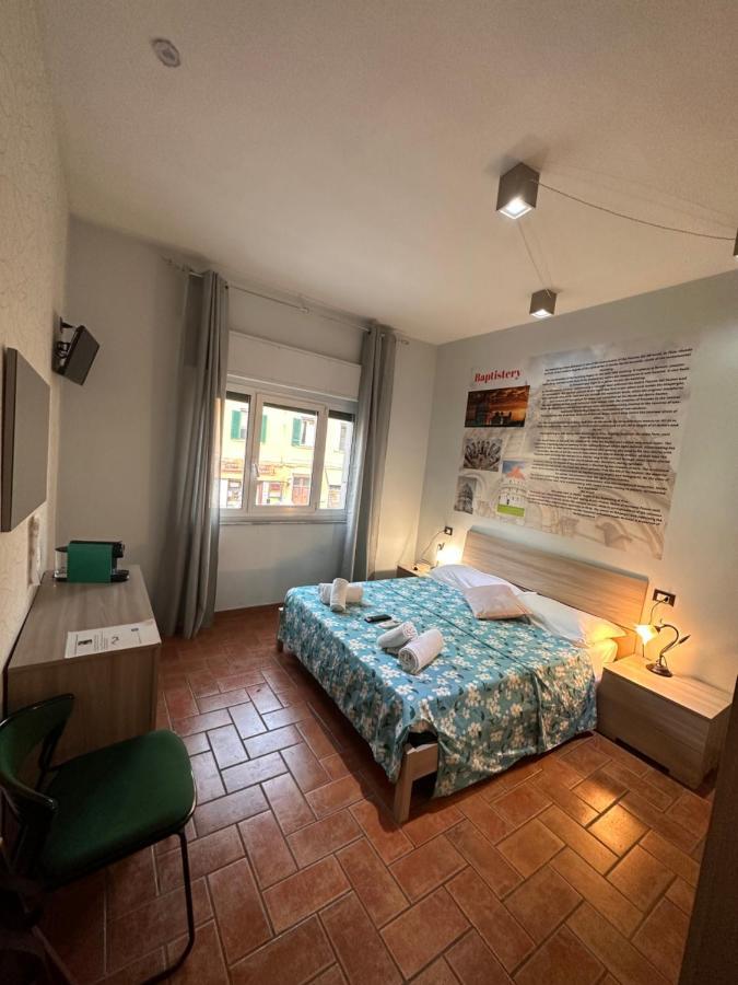 Five Keys Hotel Pisa Bagian luar foto